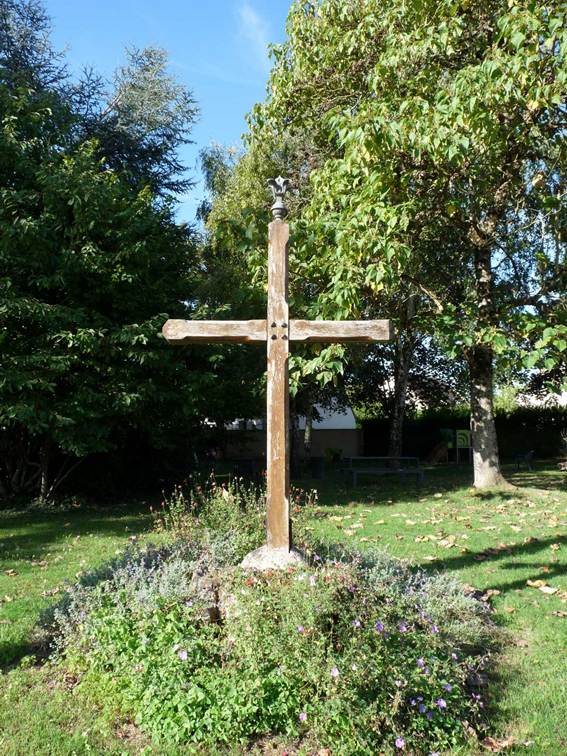 Une image contenant plein air, arbre, herbe, plante

Le contenu gnr par lIA peut tre incorrect.