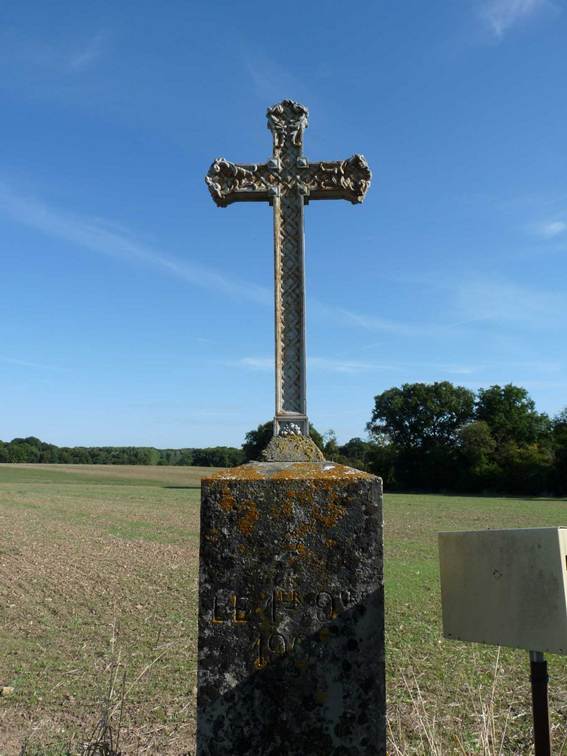 Une image contenant plein air, grave, cimetire, ciel

Le contenu gnr par lIA peut tre incorrect.