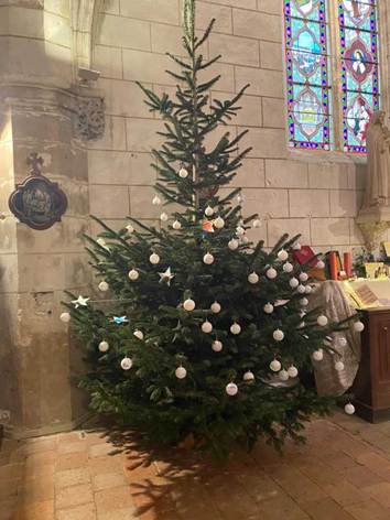 Sapin de No�l de l'�glise de Neuill�