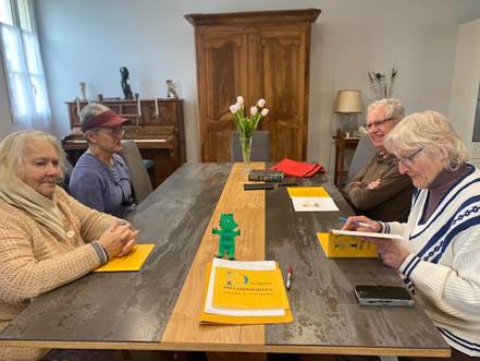 Les Guides sont venues chanter pour nos aînés à l'Ehpad de Saint Christophe sur le Nais